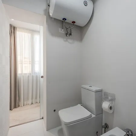 Moskat By * Тирана