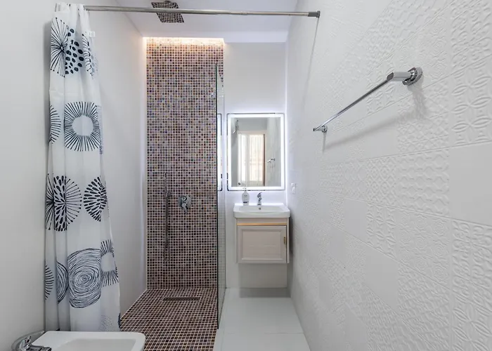 Moskat By * 地拉那